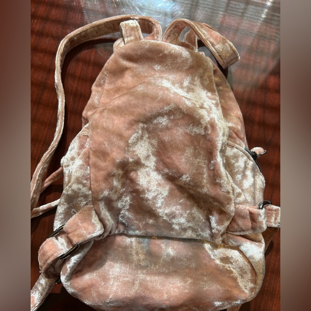 Velvet Pink Backpack - Picture 4 of 6
